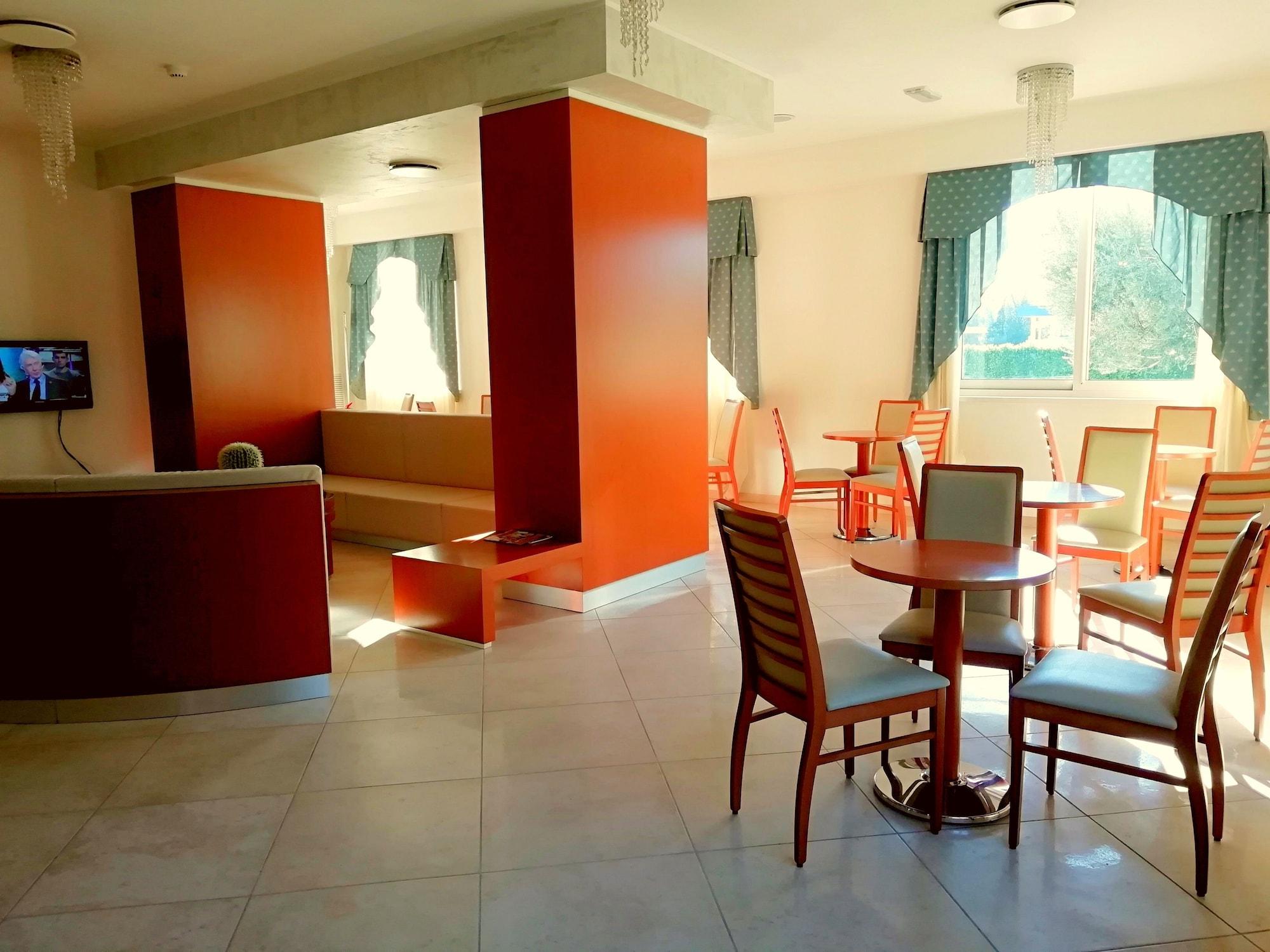 Hotel Concorde Sant'Egidio alla Vibrata Экстерьер фото