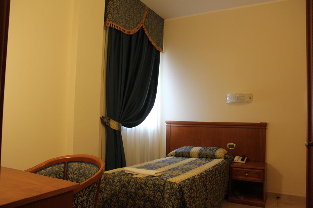 Hotel Concorde Sant'Egidio alla Vibrata Экстерьер фото