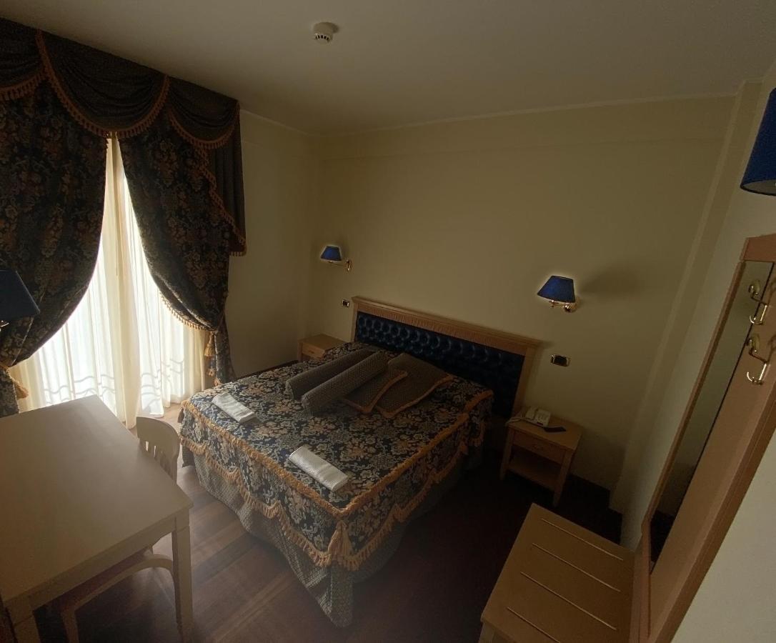 Hotel Concorde Sant'Egidio alla Vibrata Экстерьер фото