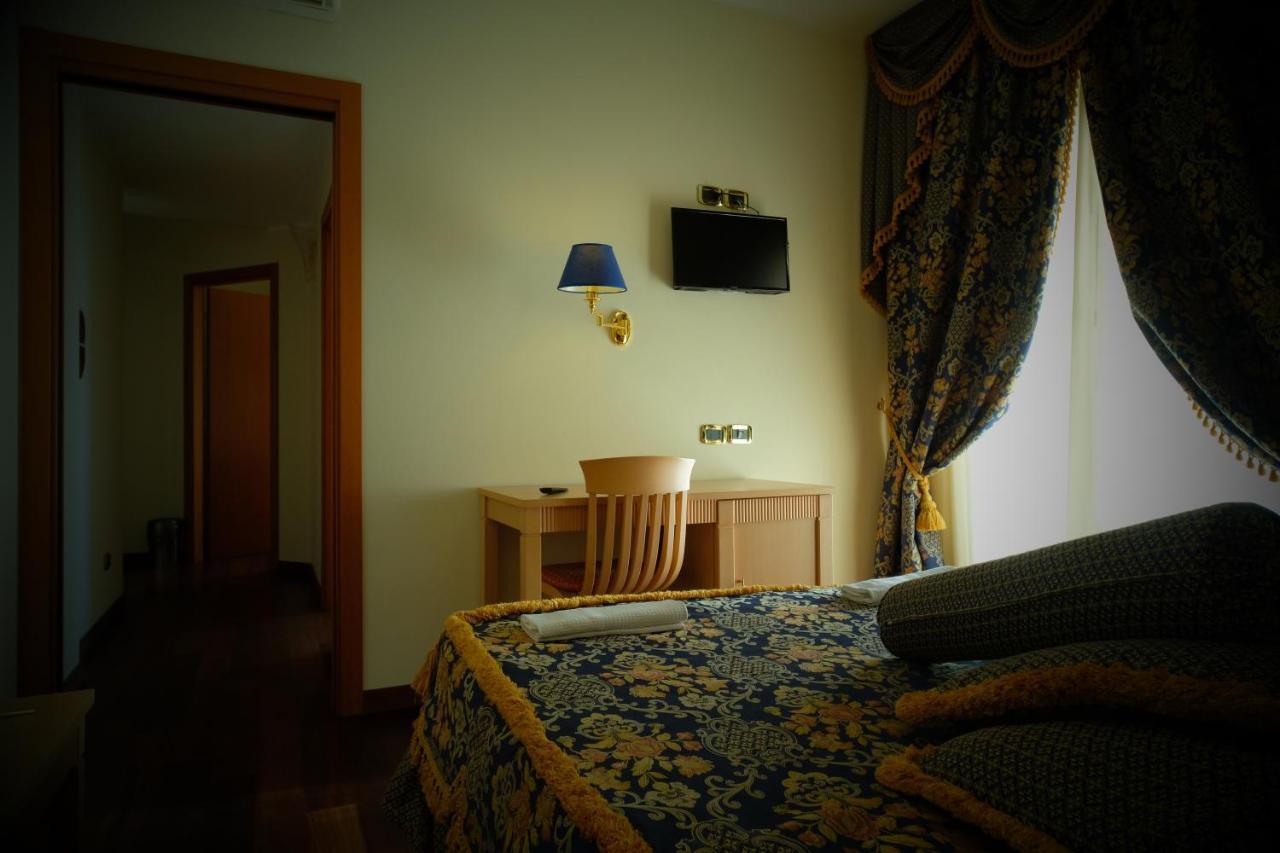 Hotel Concorde Sant'Egidio alla Vibrata Экстерьер фото