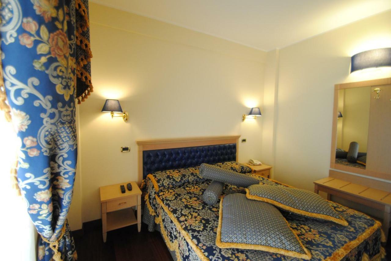 Hotel Concorde Sant'Egidio alla Vibrata Экстерьер фото