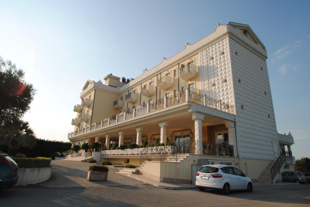 Hotel Concorde Sant'Egidio alla Vibrata Экстерьер фото